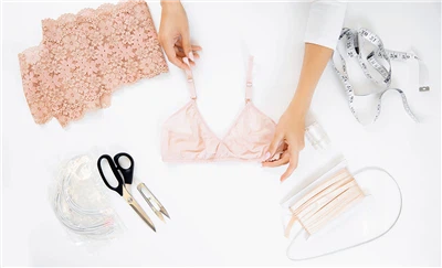 Bienvenue aux clients pour visiter notre usine de lingerie sensuelle